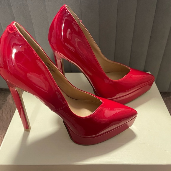 JESSICA SIMPSON JARIAH PLATFORM PUMP - Picture 2 of 5